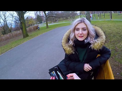 ❤️ Schluckt das heiße Sperma eines Fremden für Geld - Blowjob im Park von Eva Elfie ❤ Porno fb bei uns ❤